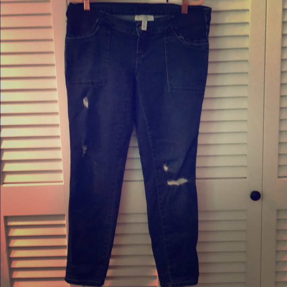 Jessica Simpson maternity jeans